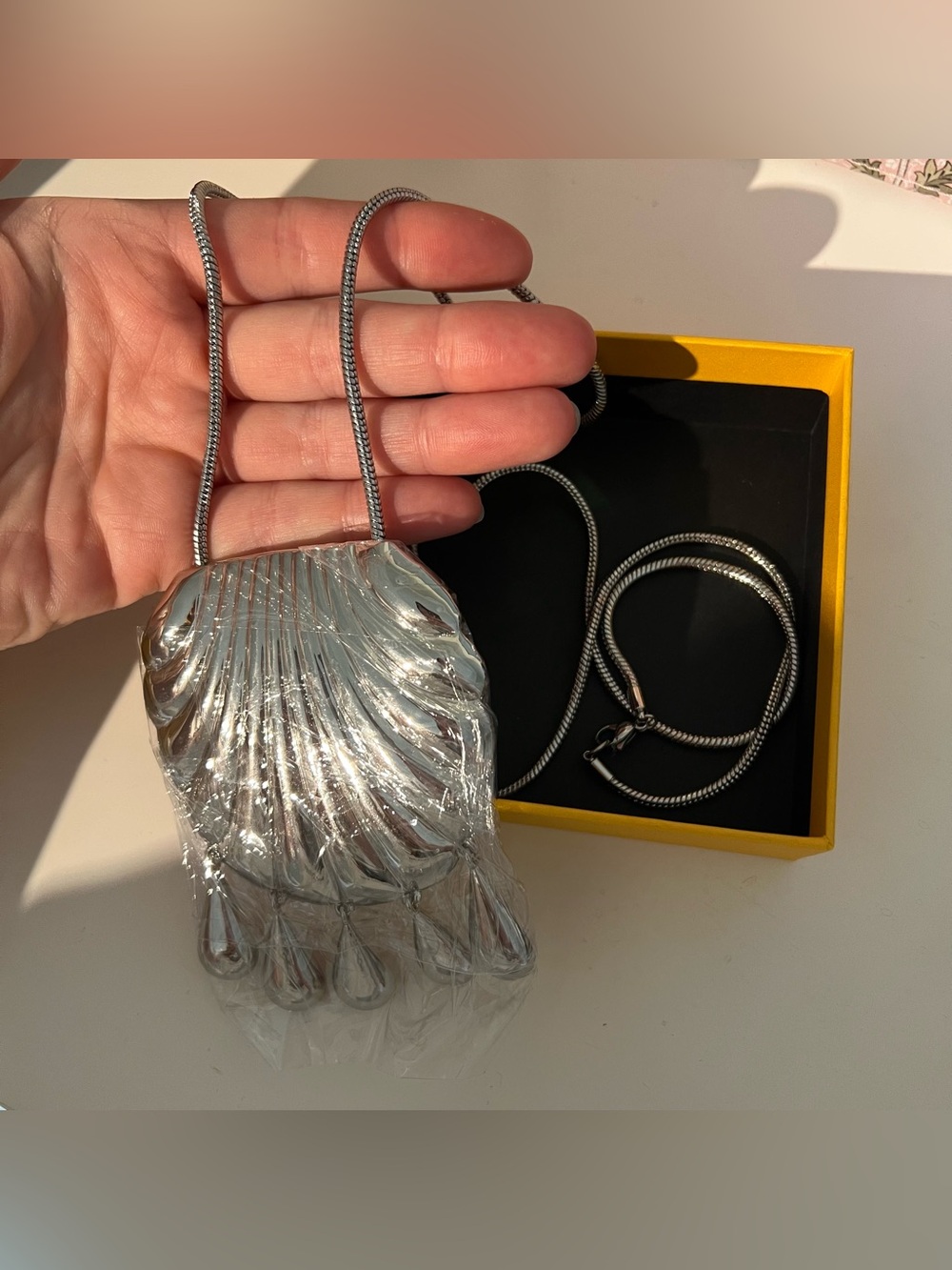 Silver Shell Pendant Necklace - Women Accessories